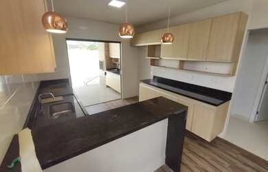 Imagem 4: MANSÃO COMPLETA! piscina, churrasqueira, fino acabamento, Morada dos Pássaros! Financia