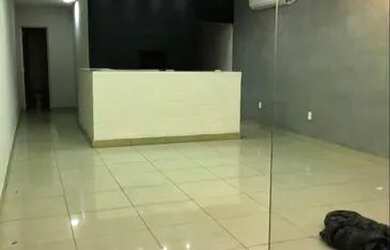 Imagem: A casa possui 1 Banheiro, 6m² de Área e está localizado