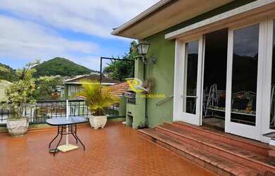 Imagem: O apartamento possui 2 Dormitórios, 2 Banheiros, 2 Vagas na