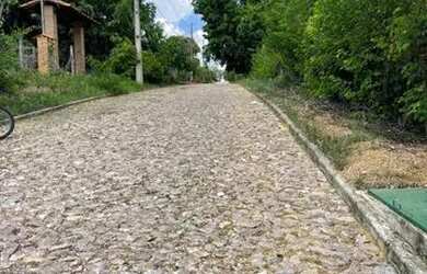 Imagem: O terreno possui 1.000m² de Área e está localizado em Vale