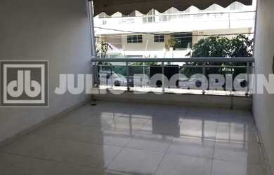 Imagem: O apartamento possui 2 Dormitórios, 3 Banheiros, 1 Vaga na