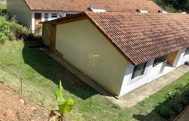 Imagem 2: Casa em Condomínio para Venda em Teresópolis, Granja Florestal, 2 dormitórios, 2 banheiros