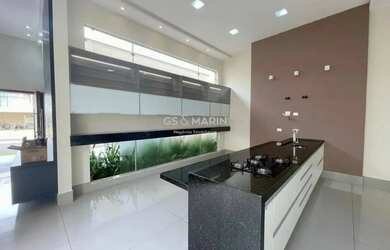 Imagem: A casa em condomínio possui 3 Dormitórios, 3 Banheiros, 3