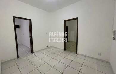 Imagem 7: Casa comercial com 4 quartos sendo 1 com suíte, localizado no Bairro...