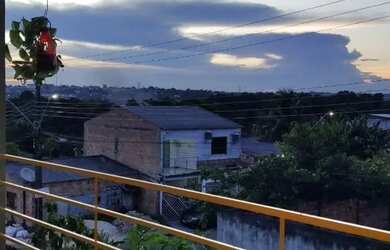 Imagem: A casa possui 5 Dormitórios e está localizado em Novo Aleixo