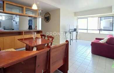 Imagem: O apartamento possui 1 Dormitório, 1 Banheiro, 1 Vaga na garagem