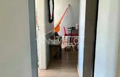 Imagem: O apartamento na cobertura possui 2 Dormitórios, 1 Banheiro