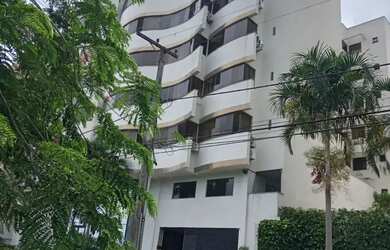 Imagem: O apartamento possui 4 Dormitórios, 4 Banheiros, 3 Vagas na