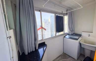 Imagem: O apartamento possui 2 Dormitórios, 1 Banheiro, 1 Vaga na garagem