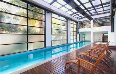 Imagem: O apartamento possui 1 Dormitório, 1 Banheiro, 1 Vaga na garagem