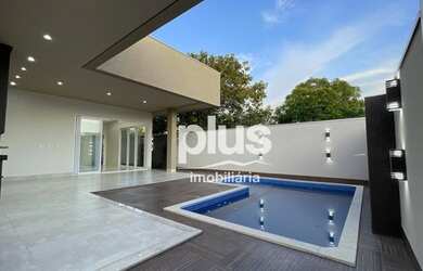 Imagem: A casa em condomínio possui 4 Dormitórios, 5 Banheiros, 4