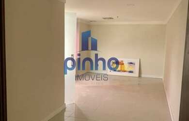 Imagem: O depósito possui 1 Vaga na garagem e 34m² de Área e está