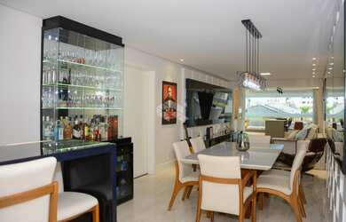 Imagem: O apartamento possui 3 Dormitórios, 2 Banheiros, 2 Vagas na