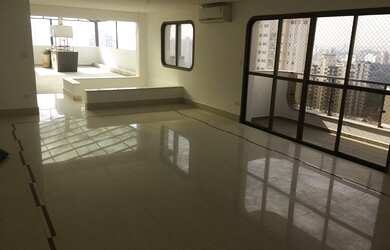 Imagem: O apartamento possui 5 Dormitórios, 5 Banheiros, 3 Vagas na