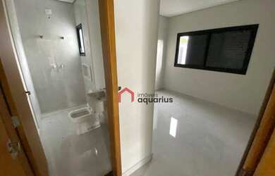 Imagem: A casa em condomínio possui 3 Dormitórios, 4 Banheiros, 4