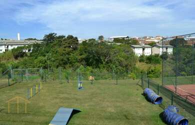 Imagem: A casa em condomínio possui 3 Dormitórios, 4 Banheiros, 120m²