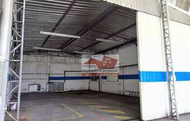 Imagem: O depósito possui 5 Vagas na garagem, 680m² de Área e está