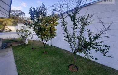 Imagem: A casa em condomínio possui 3 Dormitórios, 5 Banheiros, 300m²