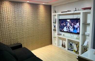 Imagem: O apartamento possui 2 Dormitórios, 1 Banheiro, 1 Vaga na garagem