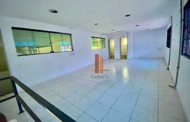 Imagem: O depósito possui 300m² de Área e está localizado em Vila