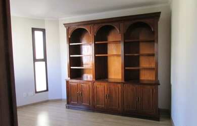 Imagem: O apartamento possui 4 Dormitórios, 5 Banheiros, 2 Vagas na