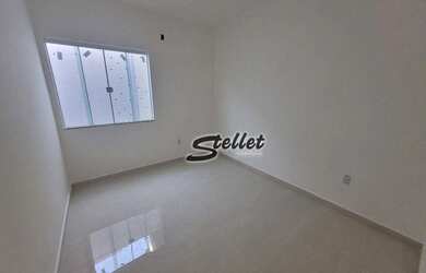 Imagem: A casa possui 2 Dormitórios, 2 Banheiros, 2 Vagas na garagem