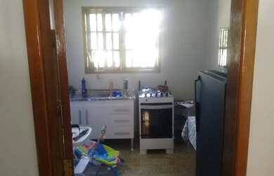 Imagem: A casa em condomínio possui 3 Dormitórios, 2 Banheiros, 3