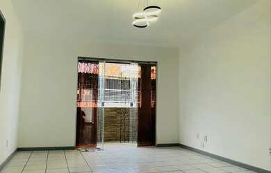 Imagem 4: Casa 2/4 suite / primeiro andar