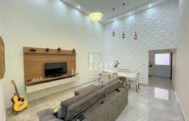 Imagem: A casa em condomínio possui 3 Dormitórios, 4 Banheiros, 4