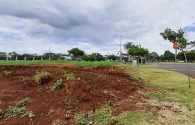 Imagem: O terreno possui 275m² de Área e está localizado em Cravinhos