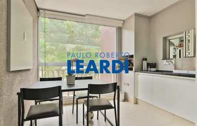 Imagem: O apartamento possui 2 Dormitórios, 3 Banheiros, 2 Vagas na