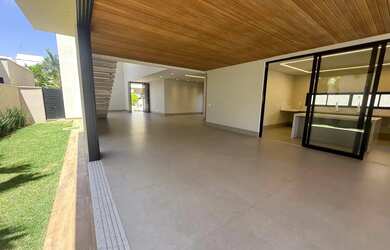 Imagem 15: Jardins Verona, Goiânia, Goiás. Novíssimo sobrado 04 suítes, vista...