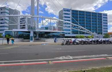 Imagem 3: Invista no promissor no Hangar Business Park, lojas com 223,47 e 298,42m²