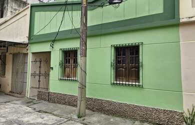 Imagem: A casa possui 2 Dormitórios, 1 Banheiro, 1 Vaga na garagem