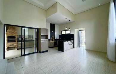 Imagem: A casa em condomínio possui 3 Dormitórios, 3 Banheiros, 4