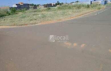 Imagem: O terreno possui 203m² de Área e está localizado em Jardim