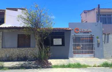 Imagem: A casa possui 5 Dormitórios, 4 Banheiros, 195m² de Área e