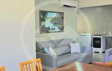 Imagem: O apartamento possui 3 Dormitórios, 1 Banheiro, 2 Vagas na