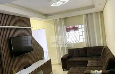 Imagem: A casa possui 2 Dormitórios, 2 Banheiros, 140m² de Área e