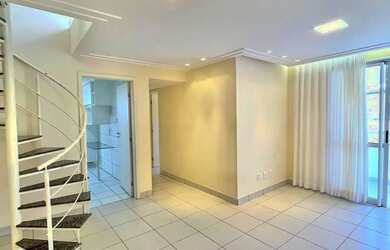 Imagem: O apartamento possui 3 Dormitórios, 2 Banheiros, 2 Vagas na