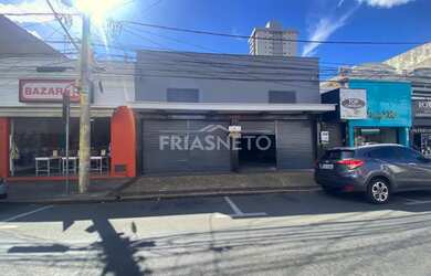 Imagem: O depósito possui 312m² de Área e está localizado em Centro