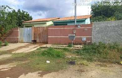 Imagem: A casa possui 2 Dormitórios, 1 Banheiro e 180m² de Área e