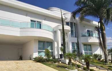 Imagem: A casa em condomínio possui 3 Dormitórios, 4 Banheiros, 5