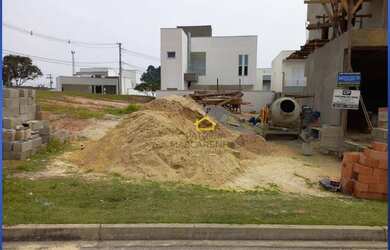 Imagem: O terreno possui 258m² de Área e está localizado em Loteamento