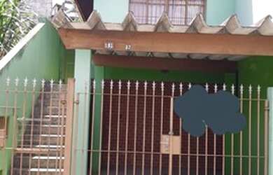 Imagem: A casa possui 2 Dormitórios, 1 Banheiro, 1 Vaga na garagem