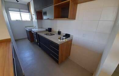 Imagem: O apartamento possui 2 Dormitórios, 1 Banheiro, 1 Vaga na garagem