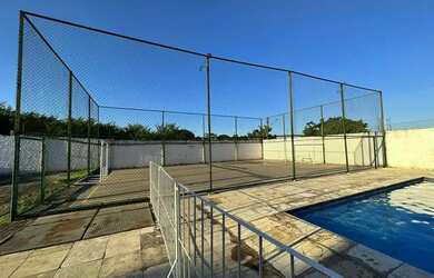 Imagem: O apartamento possui 3 Dormitórios, 1 Banheiro, 1 Vaga na garagem