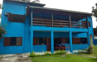 Imagem: A casa possui 5 Dormitórios, 2 Banheiros, 4 Vagas na garagem