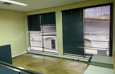 Imagem 14: Galpão/Depósito/Armazém para aluguel e venda possui 700 metros quadrados