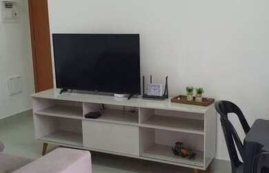 Imagem: O apartamento possui 2 Dormitórios, 1 Banheiro, 2 Vagas na